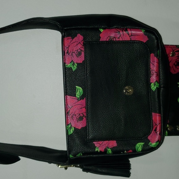 Betsey Johnson Floral Crossbody Bag - Picture 7 of 10